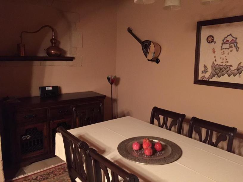 The Knight And The Pomegranate - Luxury Medieval Villa Rhodes City Eksteriør billede